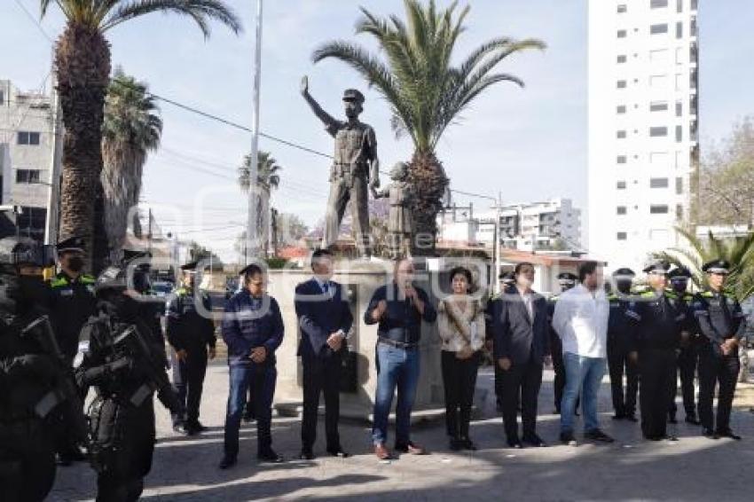 AYUNTAMIENTO . RECONOCIMIENTOS POLICÍAS