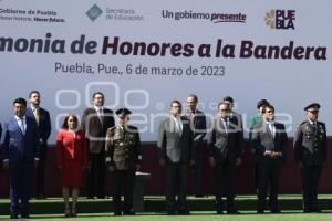 GOBIERNO ESTATAL . CEREMONIA BANDERA