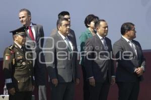 GOBIERNO ESTATAL . CEREMONIA BANDERA