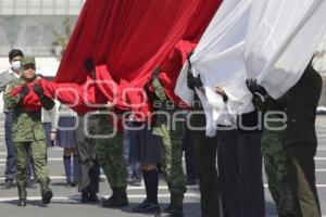 GOBIERNO ESTATAL . CEREMONIA BANDERA