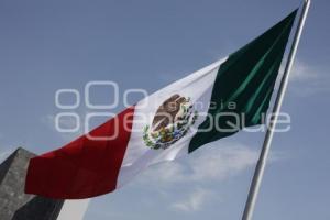 BANDERA DE MÉXICO