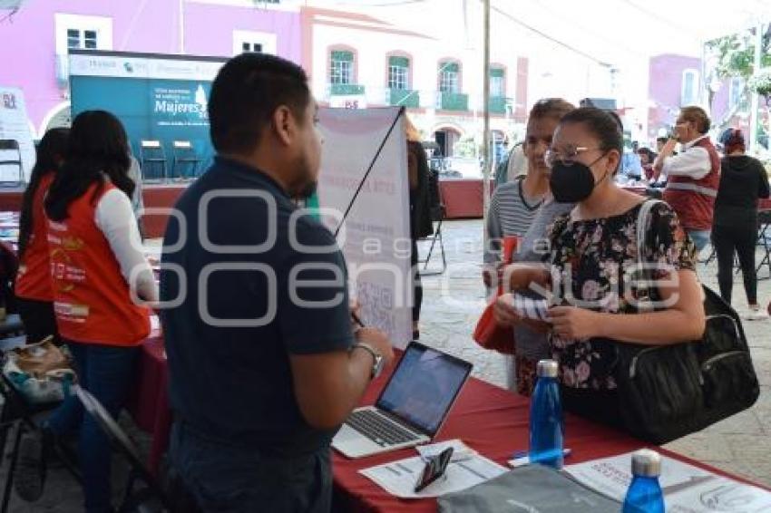 ATLIXCO . FERIA DEL EMPLEO MUJERES