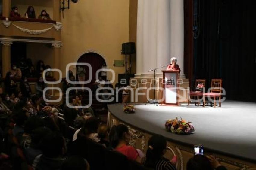 TLAXCALA . CONFERENCIA MUJERES