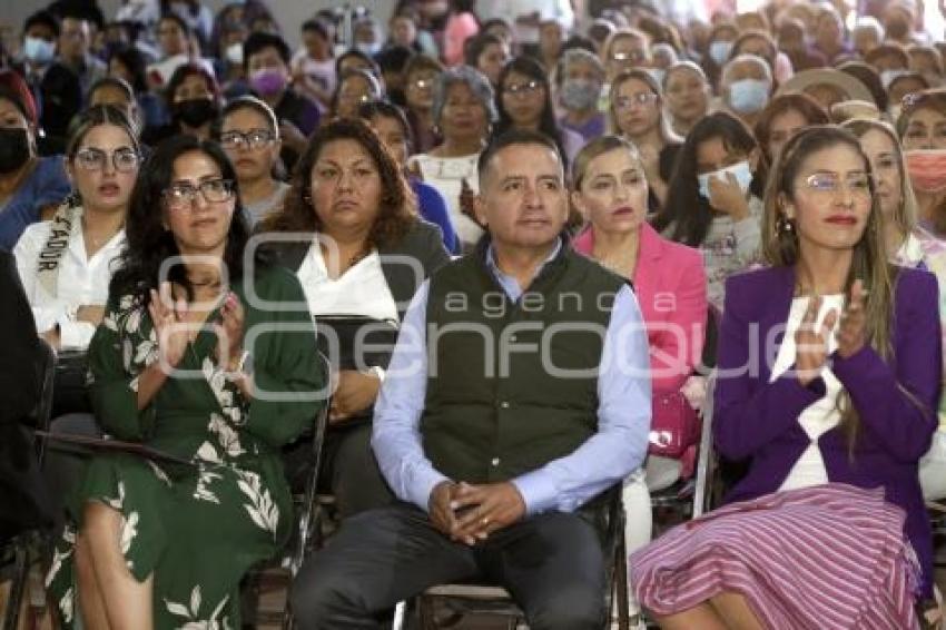 SAN ANDRÉS CHOLULA . FORO 8M MUJERES