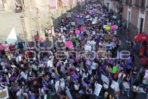 DÍA DE LA MUJER . PROTESTA