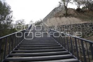 SAN ANDRÉS CHOLULA . ESCALINATA DEL POCITO