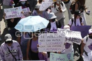 DÍA DE LA MUJER . PROTESTA UNIVERSITARIA