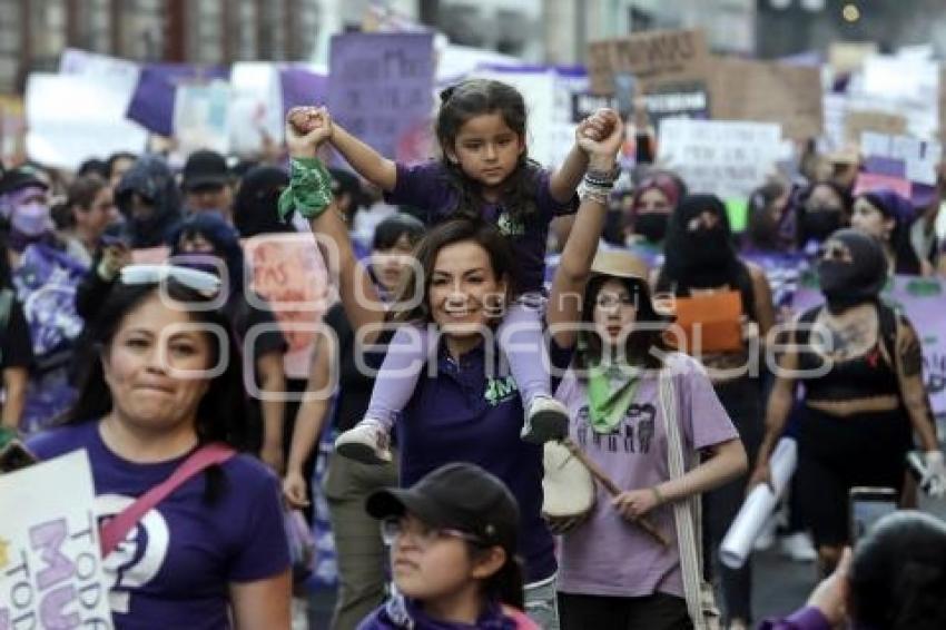MANIFESTACIÓN 8M