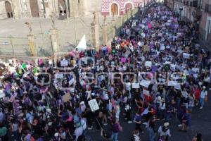 DÍA DE LA MUJER . PROTESTA