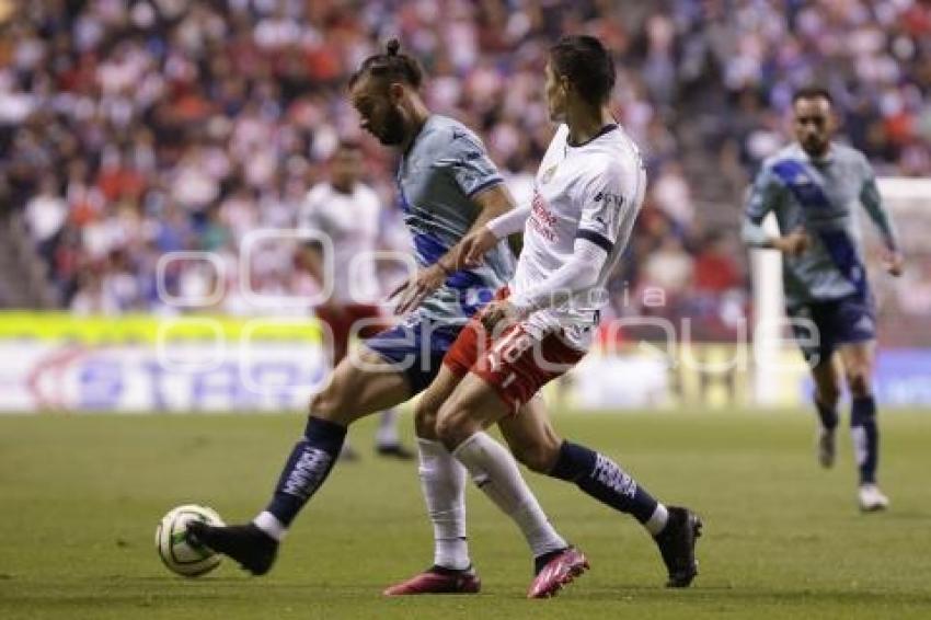 FÚTBOL . CLUB PUEBLA VS CHIVAS