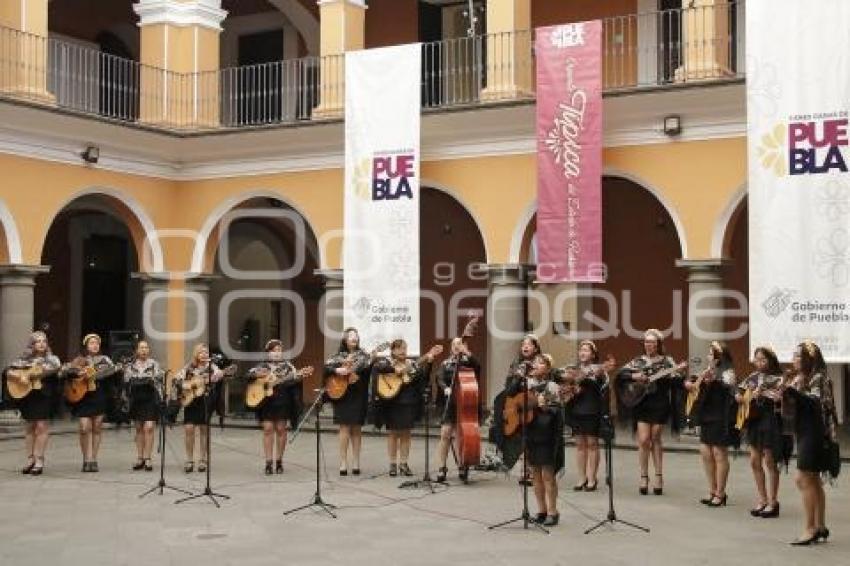 CULTURA . RONDALLA FEMENIL