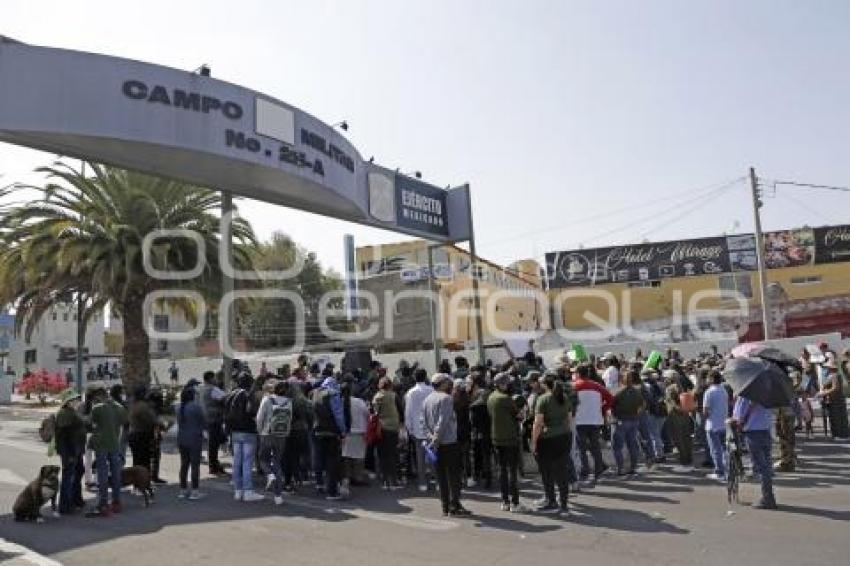 MANIFESTACIÓN . EJÉRCITO MEXICANO