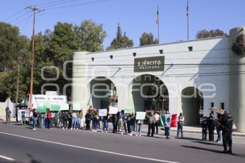 TLAXCALA . MANIFESTACIÓN EJÉRCITO