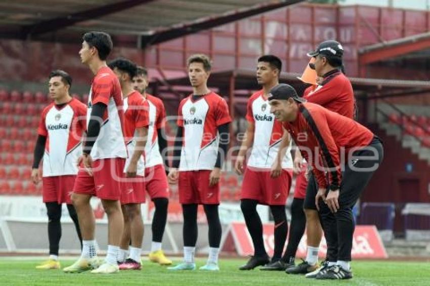 TLAXCALA . ENTRENAMIENTO COYOTES