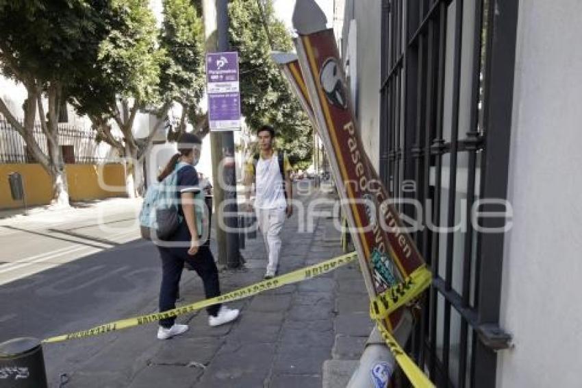 INFRAESTRUCTURA . POSTE ACORDONADO