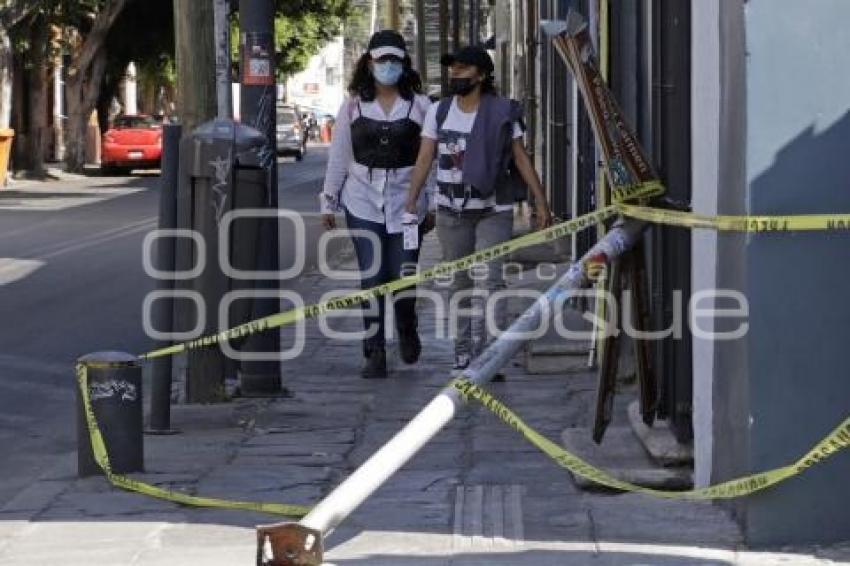 INFRAESTRUCTURA . POSTE ACORDONADO