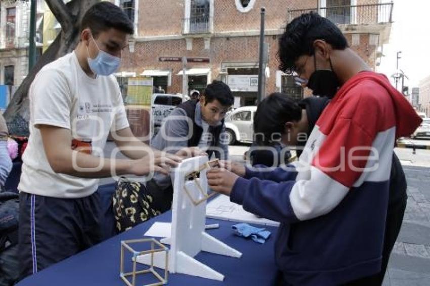 BUAP . FERIA DE MATEMATICAS