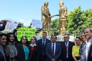 TEHUACÁN . PROTESTA TRABAJADORES