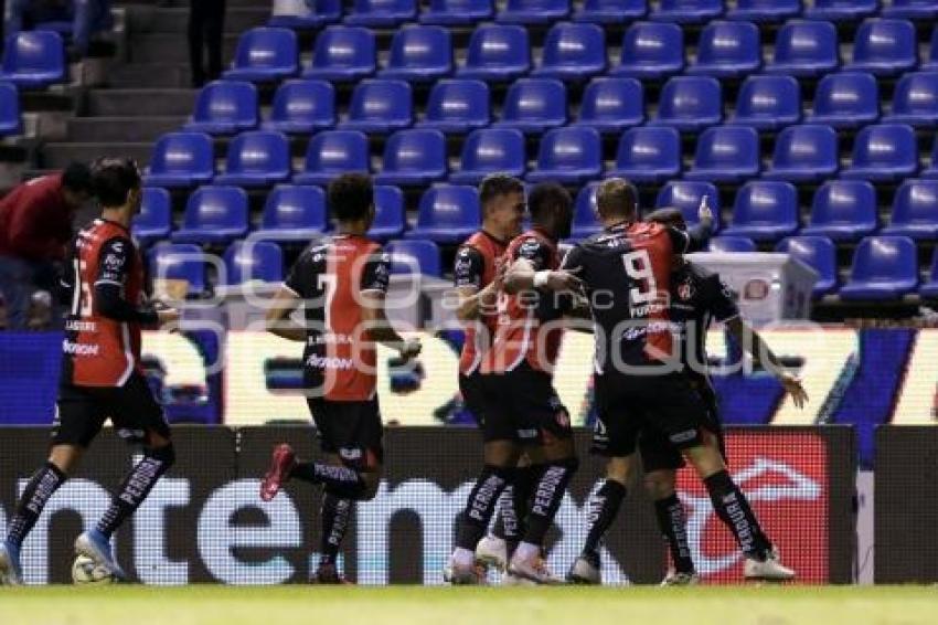 FÚTBOL . CLUB PUEBLA VS ATLAS