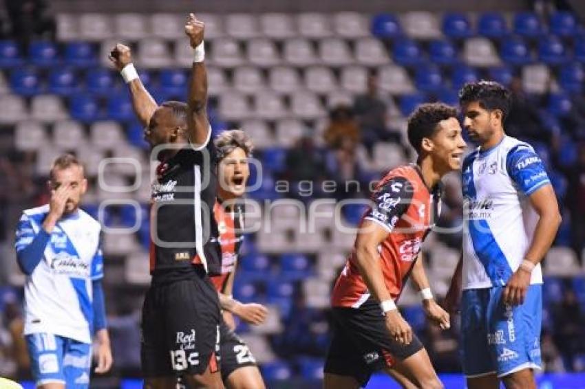 FÚTBOL . CLUB PUEBLA VS ATLAS