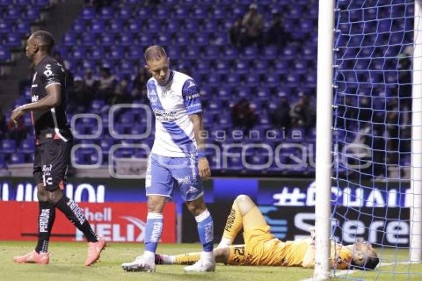 FÚTBOL . CLUB PUEBLA VS ATLAS