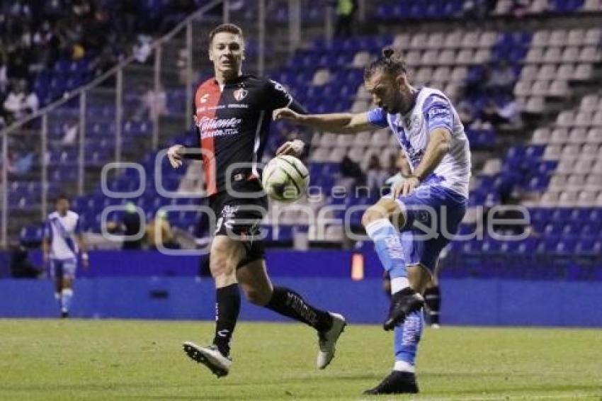 FÚTBOL . CLUB PUEBLA VS ATLAS