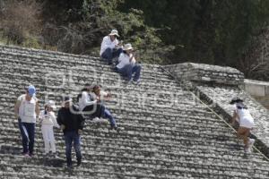 EQUINOCCIO 2023. TURISTAS