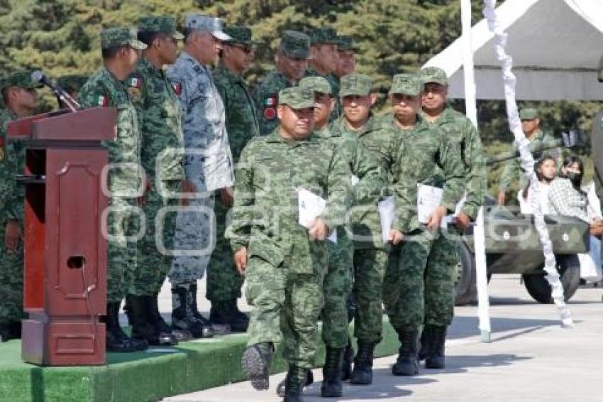 ZONA MILITAR . GRADUACIÓN SARGENTOS