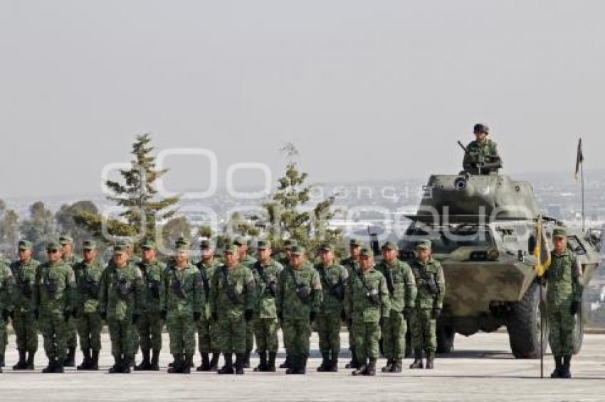 ZONA MILITAR . GRADUACIÓN SARGENTOS