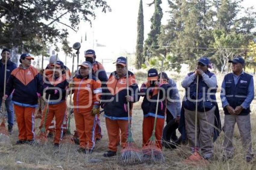 AYUNTAMIENTO . JORNADA DE LIMPIEZA