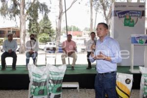 SAN ANDRÉS CHOLULA . ENTREGA DE FERTILIZANTE