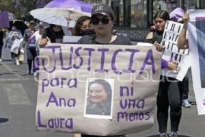 MANIFESTACIÓN . FEMINICIDIOS