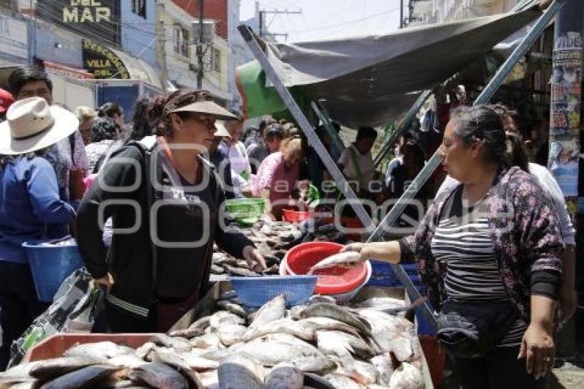 PESCADOS Y MARISCOS