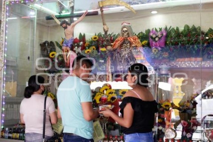 ALTAR SANTA MUERTE