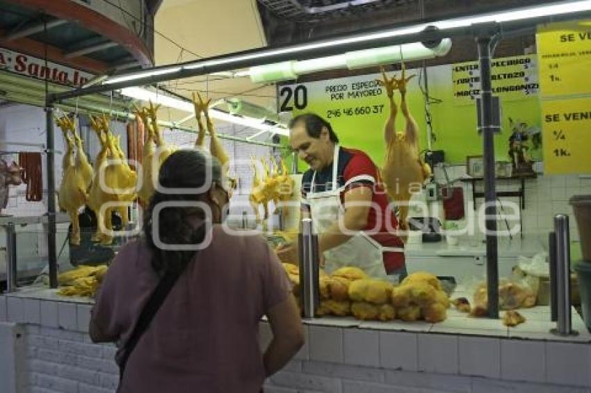 TLAXCALA . ECONOMÍA. POLLO