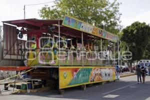 FERIA DE PUEBLA . JUEGOS MECÁNICOS