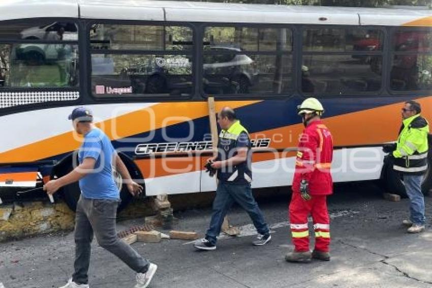 ACCIDENTE TRANSPORTE PÚBLICO