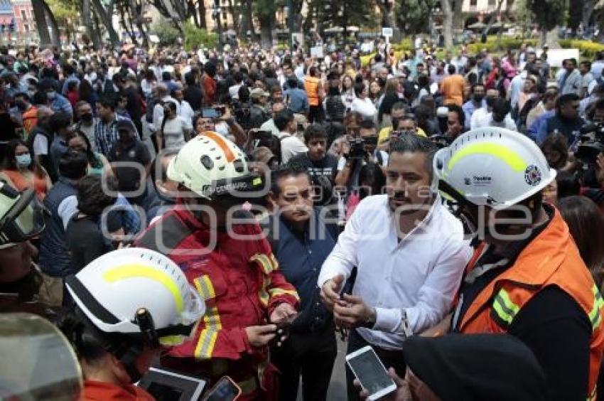 SIMULACRO NACIONAL . ZÓCALO