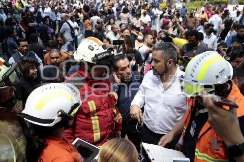 SIMULACRO NACIONAL . ZÓCALO