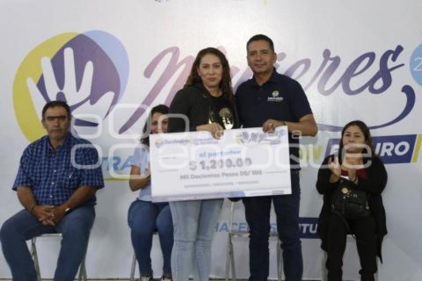 SAN ANDRÉS CHOLULA . MUJERES TRABAJADORAS