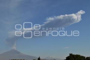 VOLCÁN POPOCATÉPETL . FUMAROLA