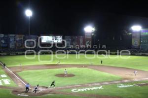 BÉISBOL . PERICOS VS PIRATAS