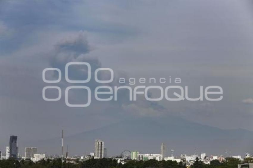 VOLCÁN POPOCATÉPETL . FUMAROLA