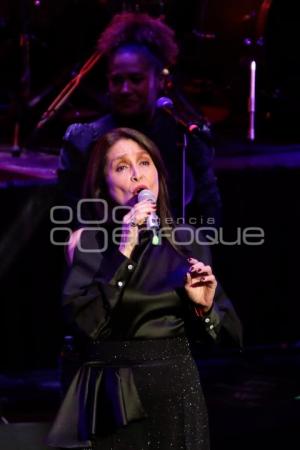 DANIELA ROMO