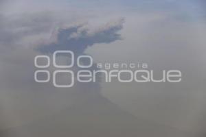 VOLCÁN POPOCATÉPETL . FUMAROLA