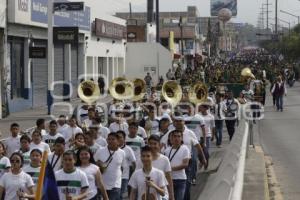 DESFILE 5 DE MAYO . PASE DE REVISTA