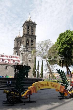 ZÓCALO . ADORNOS 5 DE MAYO