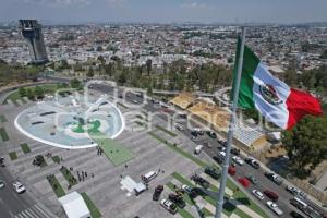 LOS FUERTES . BANDERA MONUMENTAL