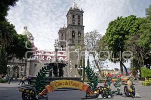 ZÓCALO . ADORNOS 5 DE MAYO