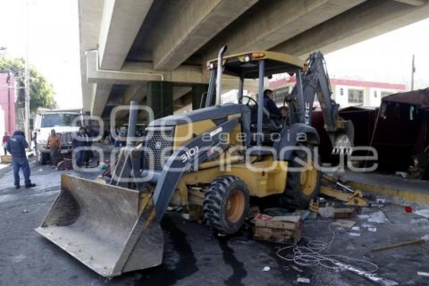 OPERATIVO . MERCADO AMALUCAN